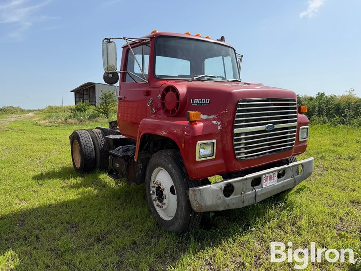 1987-ford-ln8000-image-3