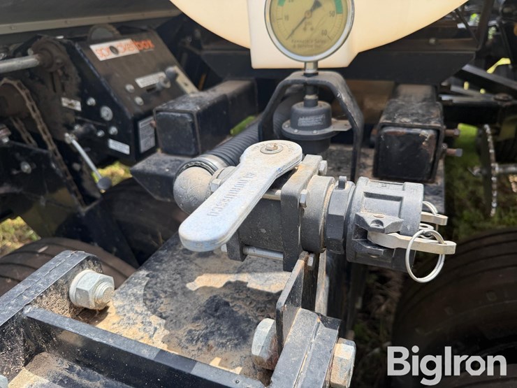 crustbuster-4030xl0ap-033399-40'-no-till-drill-image-17