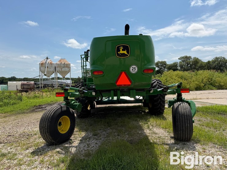 2022-john-deere-w235r-image-6
