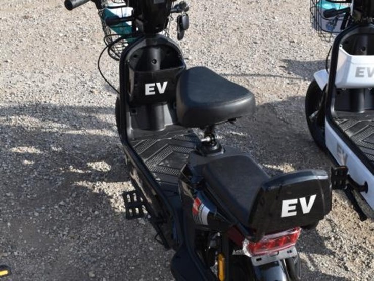 electric-scooter-image-4