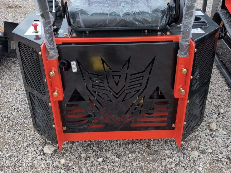 sdl-ride-on-mini-skid-steer-loader-ssl580-image-7