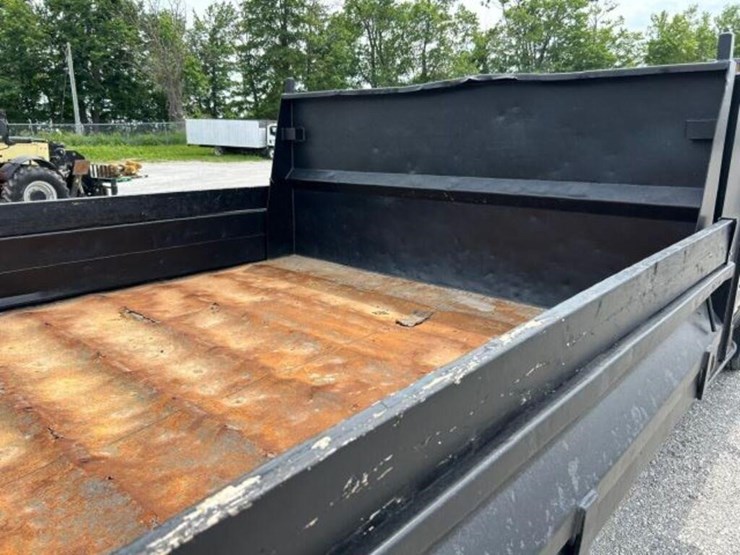 2002-ford-f550-image-36