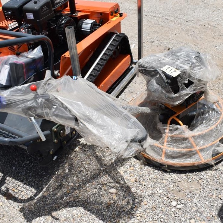 CONCRETE TROWEL