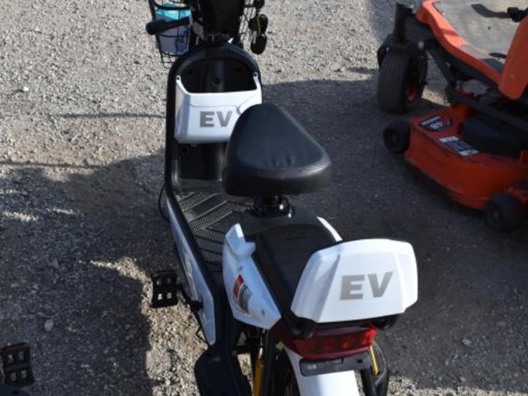electric-scooter-image-4
