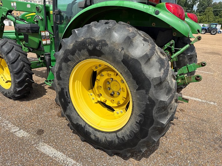 john-deere-5101e-image-10