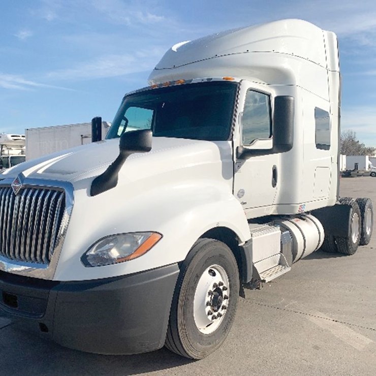 2019 INTERNATIONAL LT