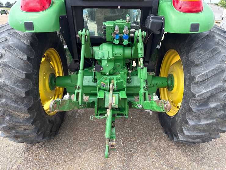 john-deere-6130d-image-16