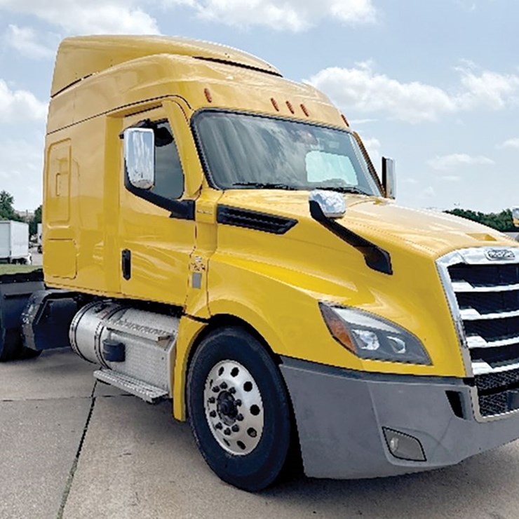 2020 FREIGHTLINER CASCADIA 126