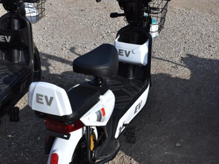 electric-scooter-image-3