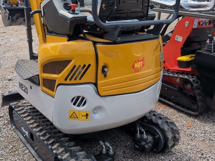 i-mini-excavator-me20---23hp-yanmar-engine-image-4
