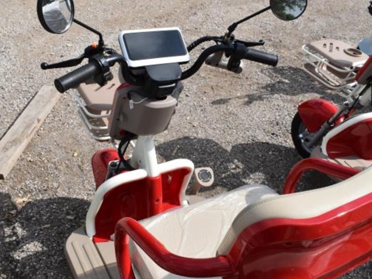 electric-3-wheel-scooter-(serial-#-h52zyf7t85a021054)-image-6