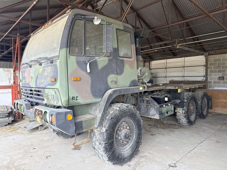 2002-stevenson-6x6-military-truck-image-1