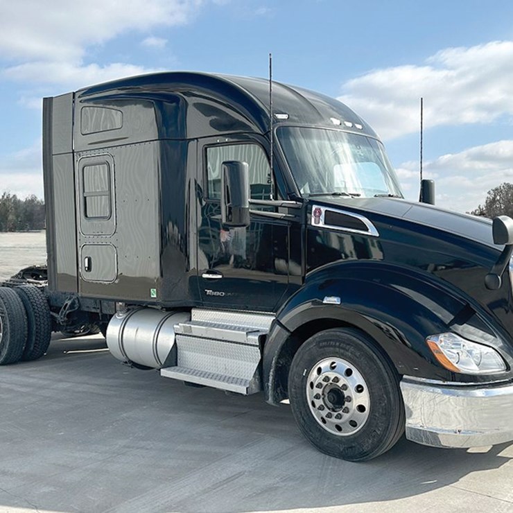 2022 KENWORTH T680