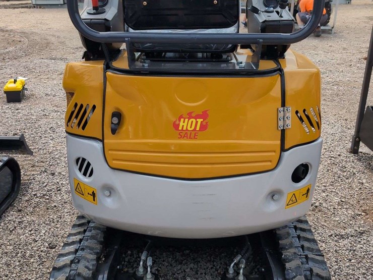 i-mini-excavator-me20---23hp-yanmar-engine-image-5