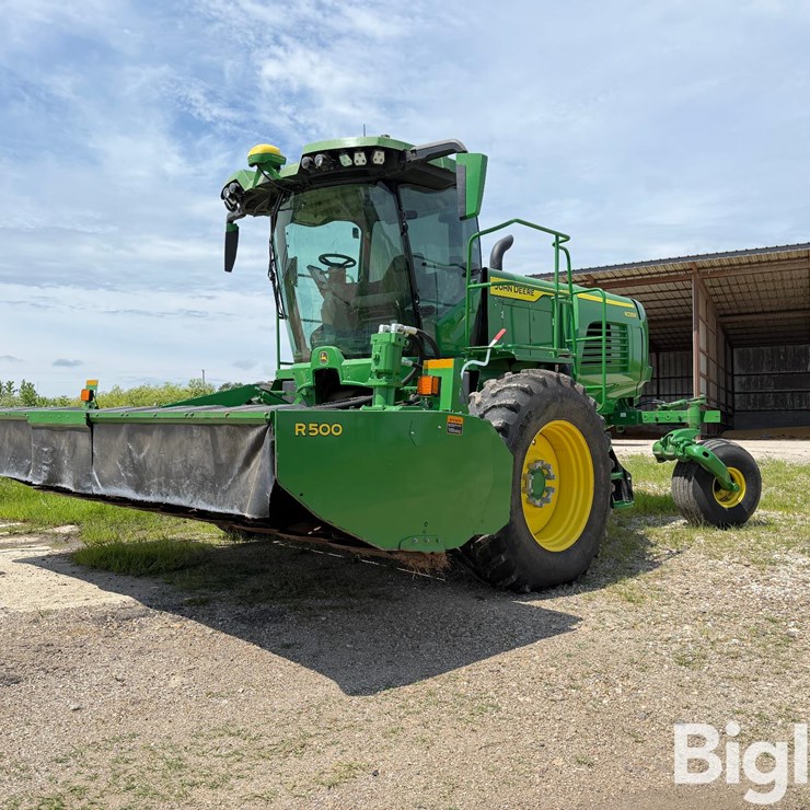 2022 JOHN DEERE W235R