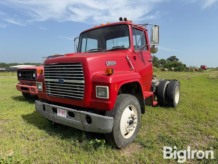 1987-ford-ln8000-image-1
