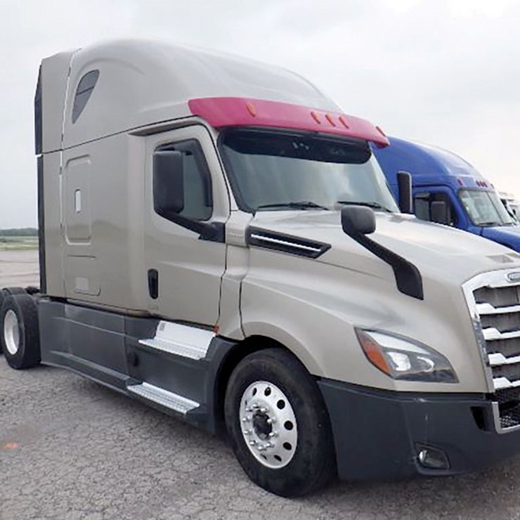 2019 FREIGHTLINER CASCADIA 126