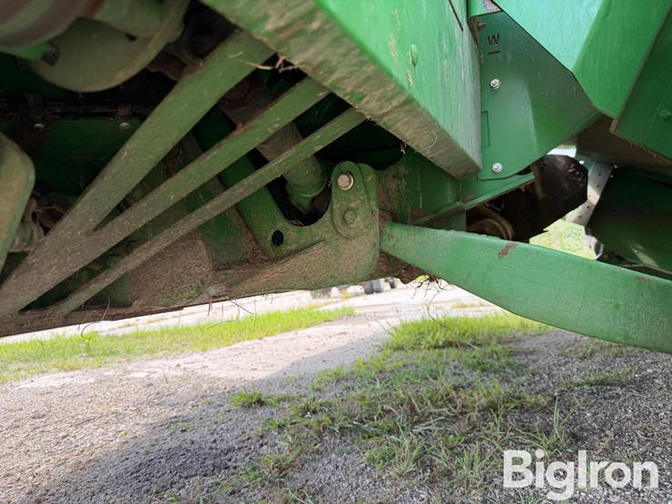 2022-john-deere-w235r-image-16
