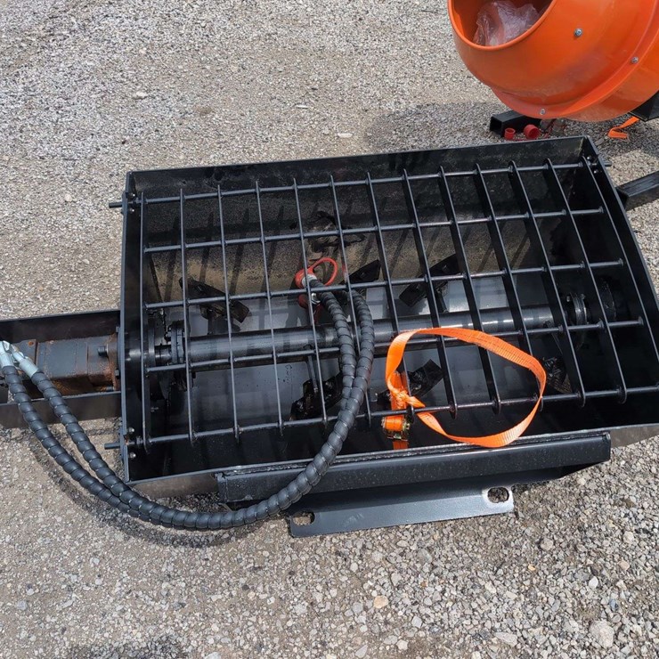 IRanch Mini Skid Steer Mixing Bucket IRLMB