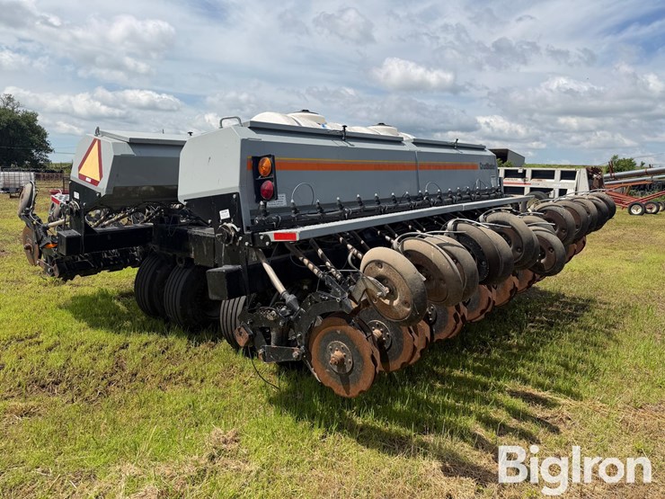 crustbuster-4030xl0ap-033399-40'-no-till-drill-image-5