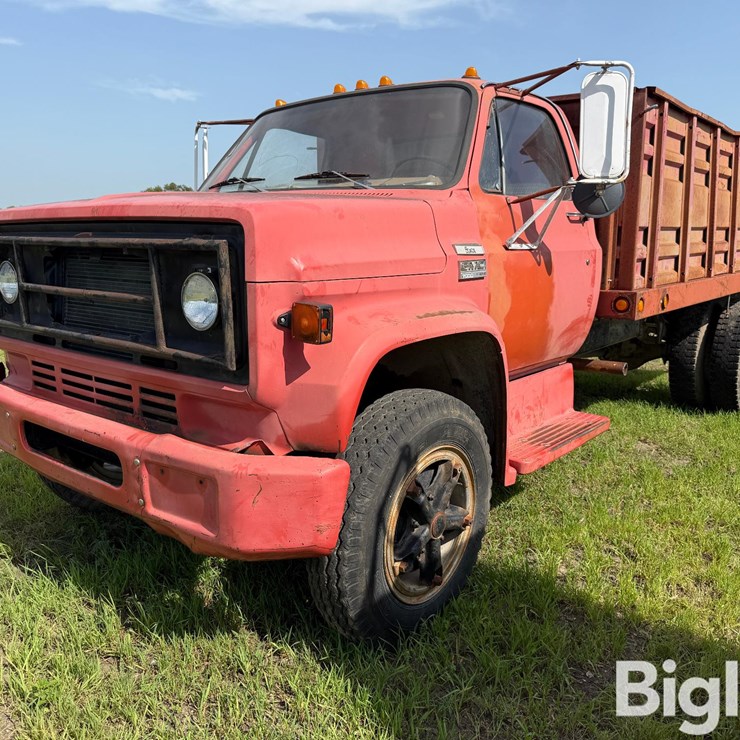 1979 GMC C7000 Sierra Grande S/A Grain Truck