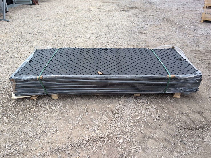 (15)-3.5'-x-8-'-heavy-duty-1/2"-thick-mats-image-1