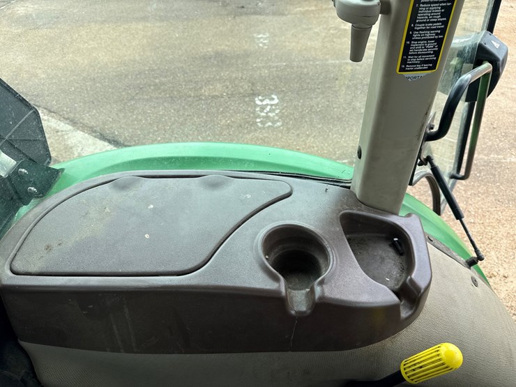 john-deere-6130d-image-25