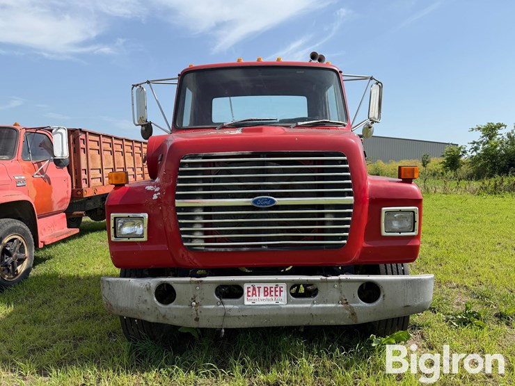 1987-ford-ln8000-image-2