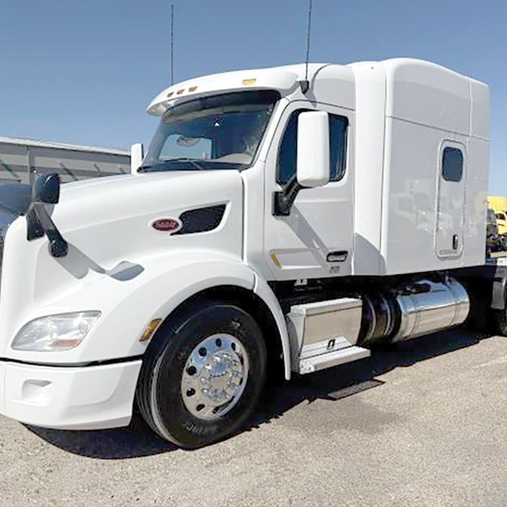 2022 PETERBILT 579