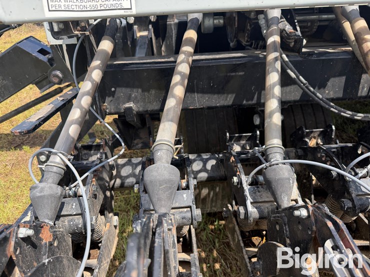 crustbuster-4030xl0ap-033399-40'-no-till-drill-image-11