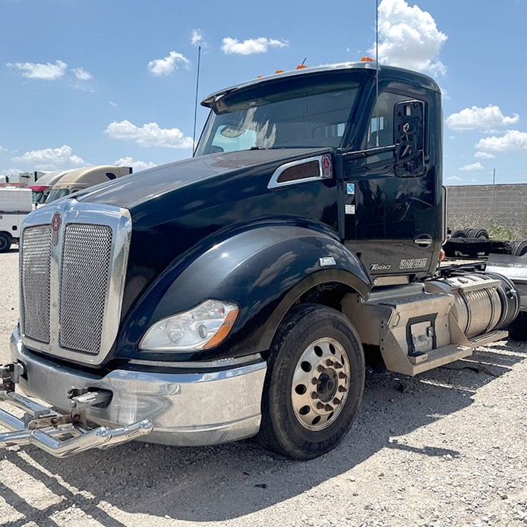 2017 KENWORTH T680