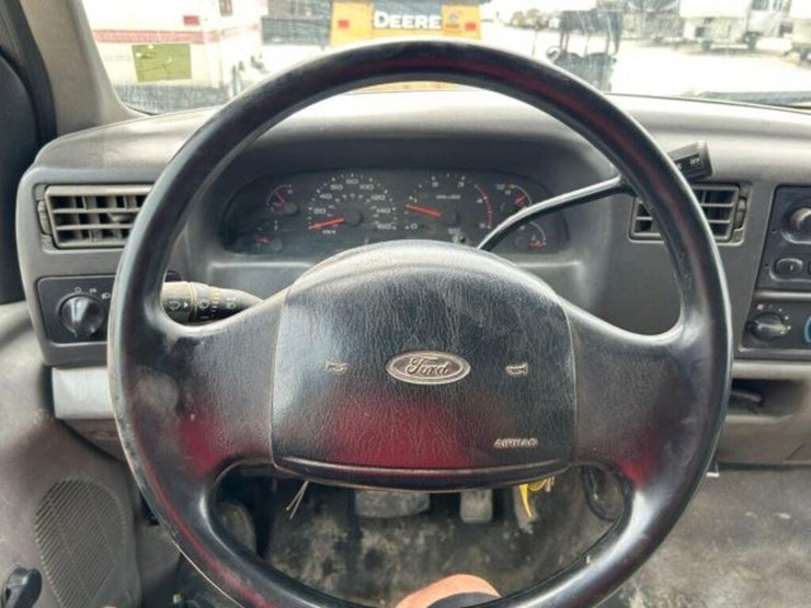 2002-ford-f550-image-14