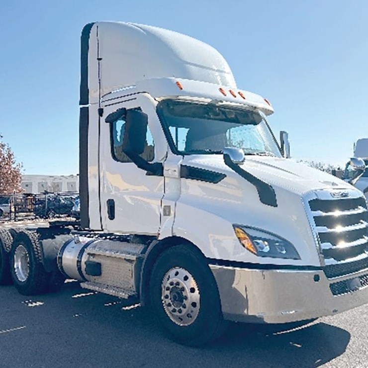 2021 FREIGHTLINER CASCADIA 116
