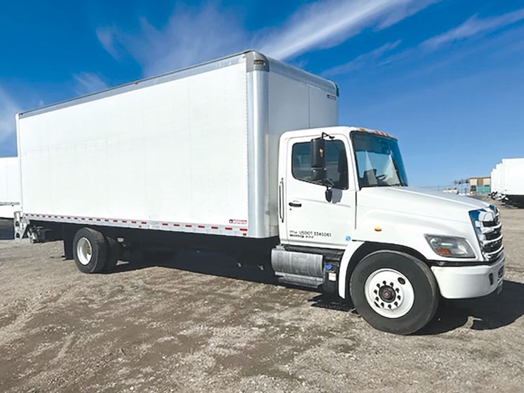2020-hino-268a-image-1