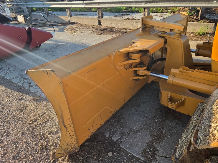 case-850l-lt-image-9