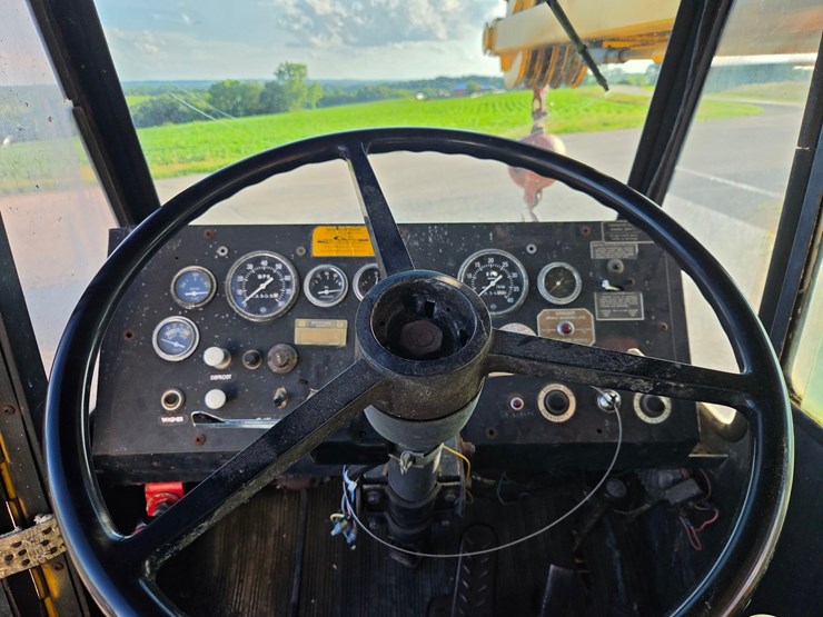 #2446-•-clark-720-crane-truck-image-54