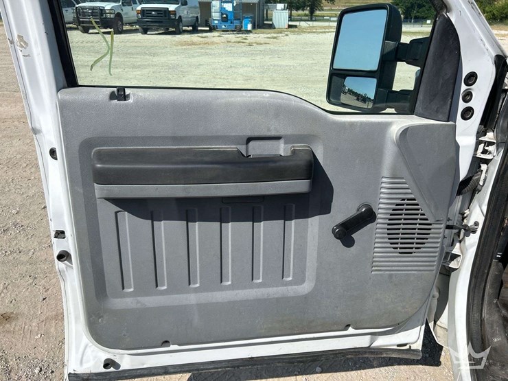 2013-ford-f350-image-11