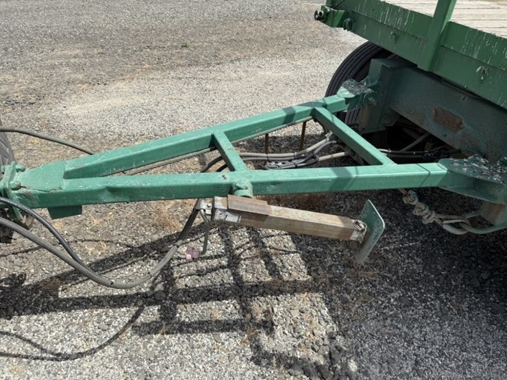 t/a-flatbed-pup-trailer-image-8