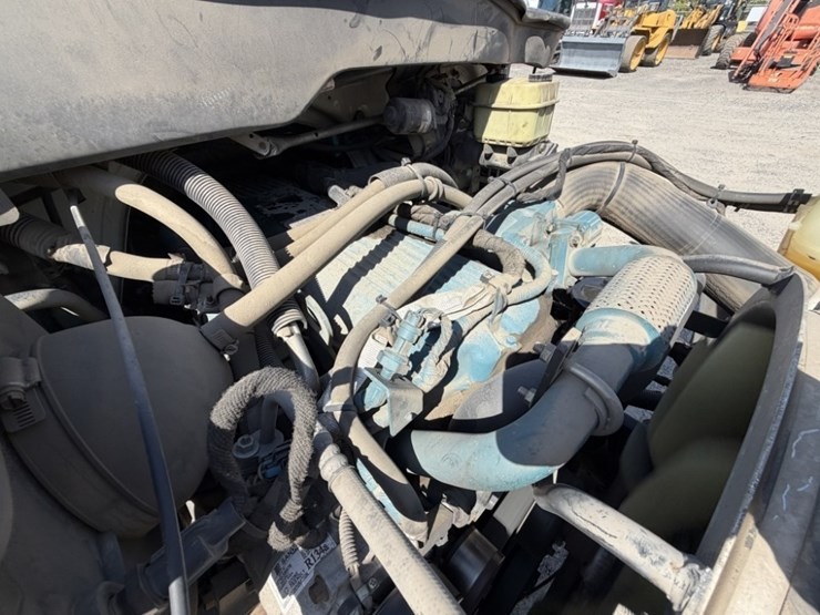 2007-international-durastar-4300-image-12