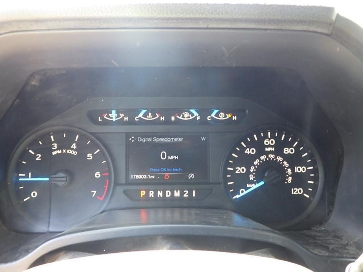 2017-ford-f150-image-21