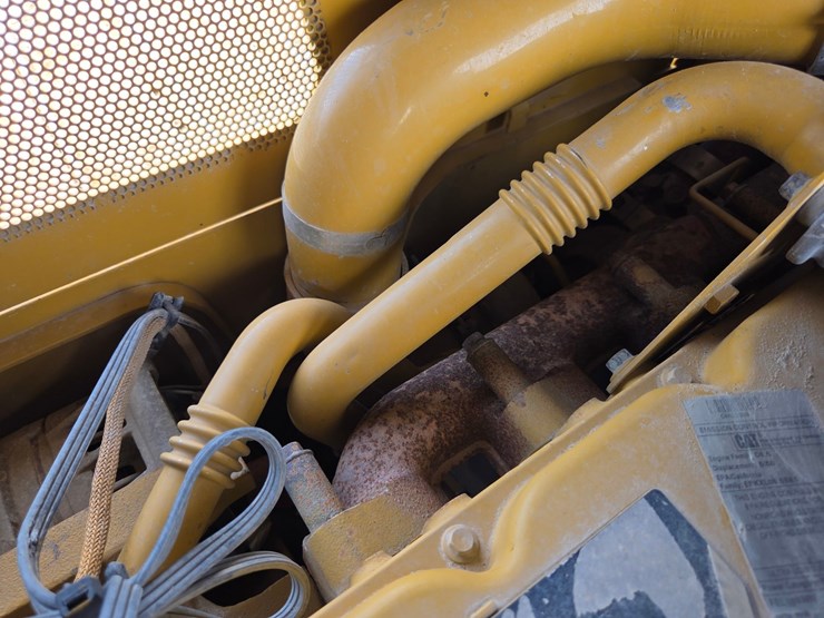 caterpillar-d6-image-24