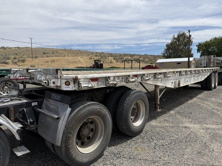 1977-utility-flatbed-image-1