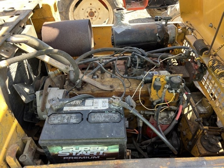 1997-caterpillar-v60b-forklift-image-24