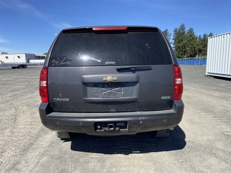 2010-chevrolet-tahoe-lt-image-4