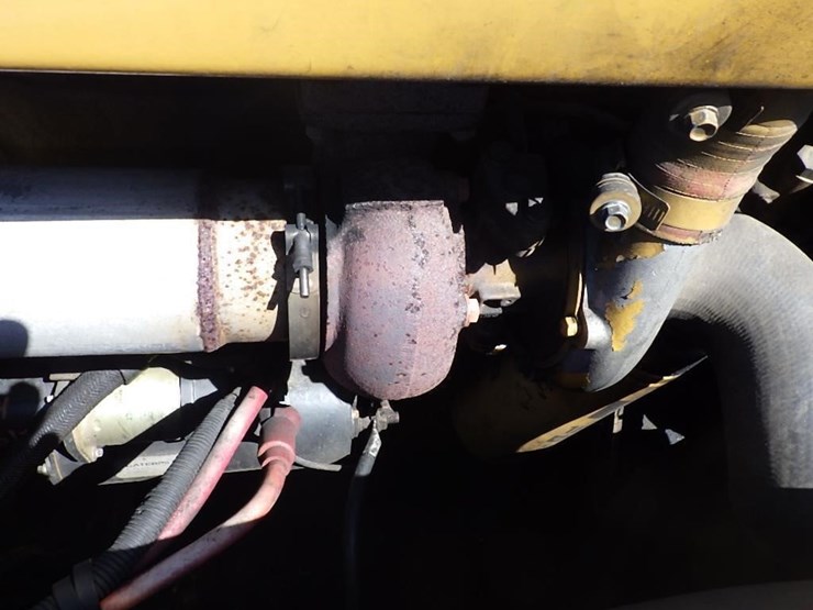 caterpillar-325l-image-34