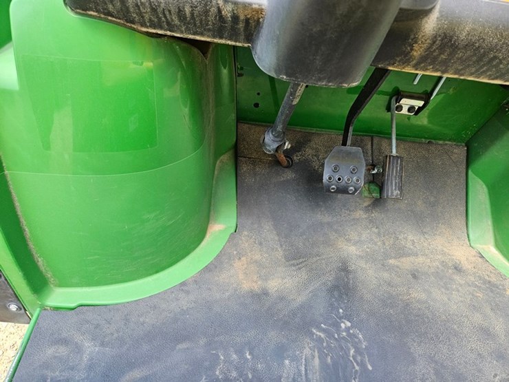 2020-john-deere-2020-image-25