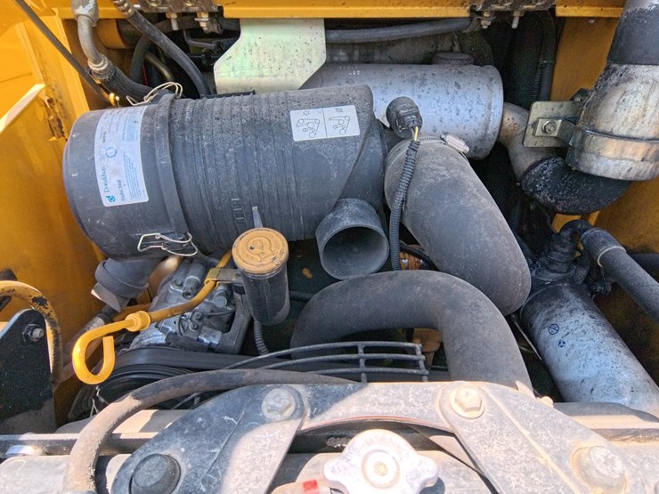 2007-john-deere-320-image-28