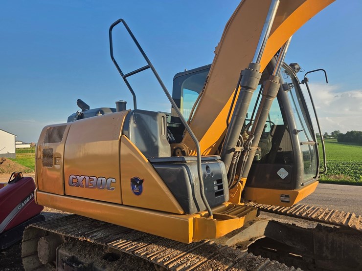 case-cx130c-image-19