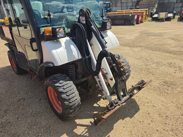 bobcat-toolcat-5600-image-9