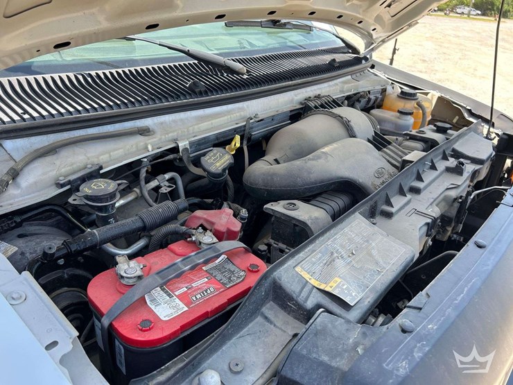 2009-ford-e150-image-9